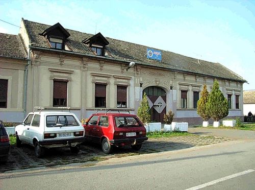 Bild 18 - Querhaus in der Spitalgasse/Ecke Kreuzgasse (Haus Nr. 183) mit 8 Fenstern.